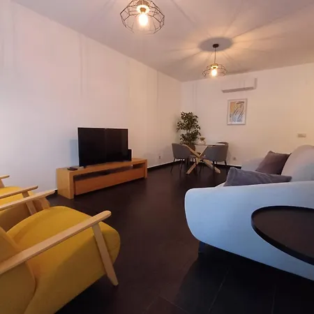 Deluxe By Bguest شقة